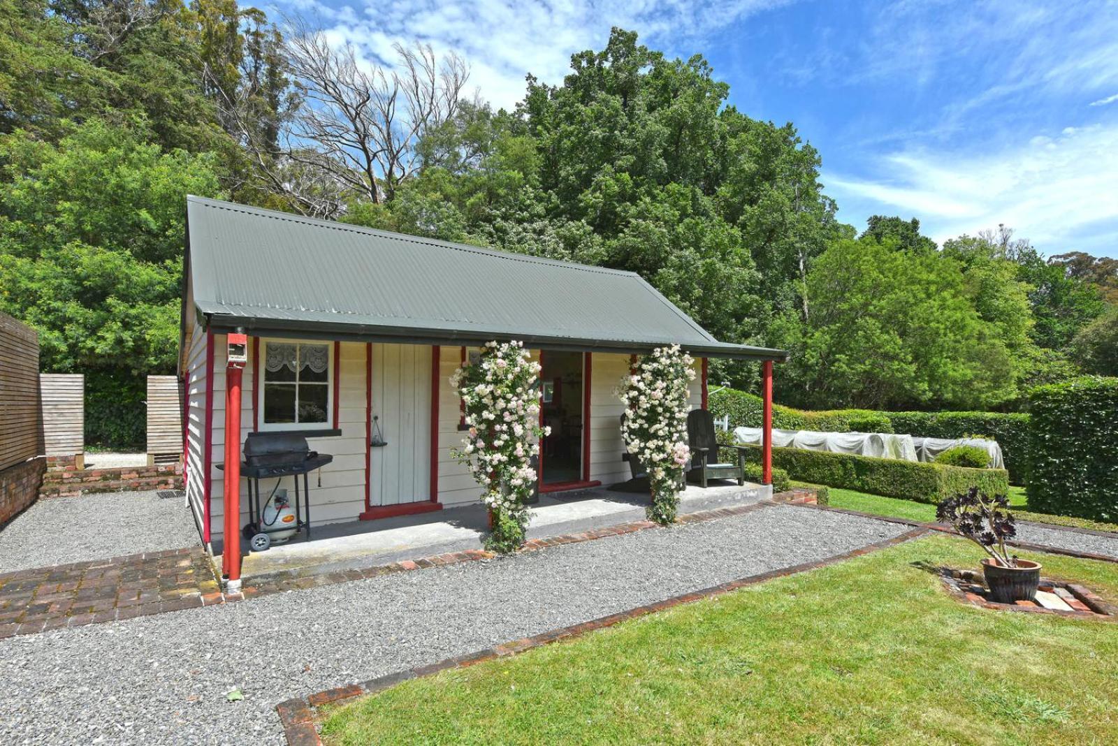 India House & Ica Whare In Whareama, Nr Riversdale Beach Eksteriør bilde
